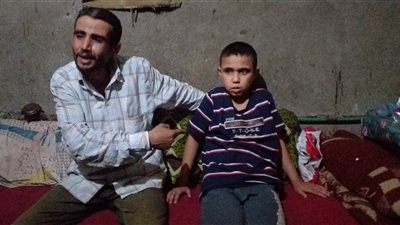 تفاصيل عودة طفل إلى أحضان أسرته في سوهاج بعد غياب 11 شهرًا | فيديو وصور