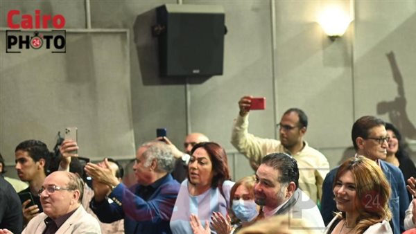 أمير شاهين في ندوة