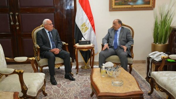 وزير التنمية المحلية