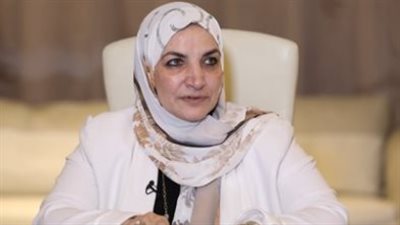  لا تتجسس على شريك حياتك.. الدكتورة إلهام شاهين تحدد النواهي العشر لحياة زوجية هانئة وهادئة