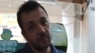 صاحب عقار يفتح سقف صيدلية بالمنيا على صاحبها.. والضحية: عاوز يهد البيت عليا | بث مباشر