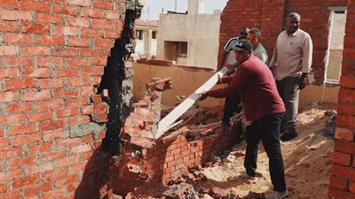 جهاز مدينة العبور يشن حملة ازالات مكبرة بالتعاون مع شرطة المرافق