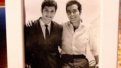 شقيق ياسمين عبد العزيز يكشف سبب ابتعاد والدهما عن التمثيل وإصابته بالاكتئاب