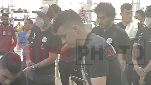 المنتخب يصل مطار
