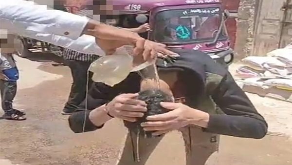 التبرك بمياه الصرف