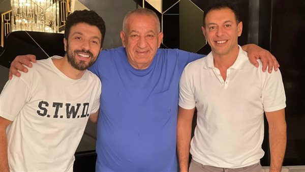 مصطفى شعبان وكامل