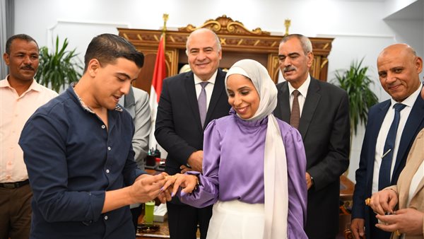 محافظ قنا يشهد خطوبة