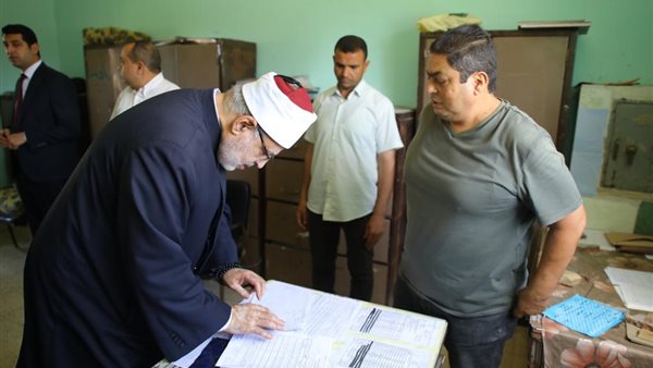 الدكتور محمد الضويني