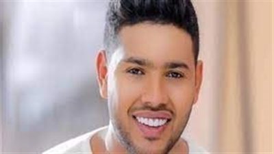 الفنان الإسباني لويس خيمينيث يحمل موسيقى شرق إسبانيا إلى الإسكندرية