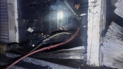 اندلاع حريق هائل في محل أقمشة بأسيوط |صور 
