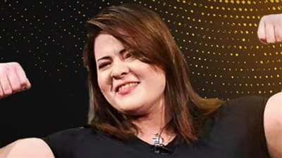 معلمة مصرية تخوض بطولة أقوى امرأة في العالم بعد فوزها باللقب عربيًا.. فيديو