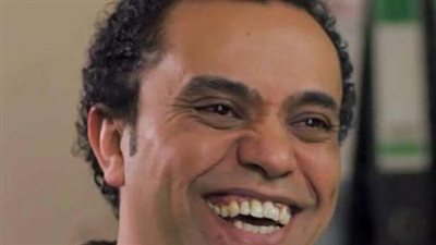 ممثل يشكو من قلة العمل: نعمل إيه علشان نشتغل في مهنتنا.. حسبي الله ونعم الوكيل