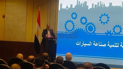 الحكومة: إنشاء مجلس أعلى لصناعة السيارات