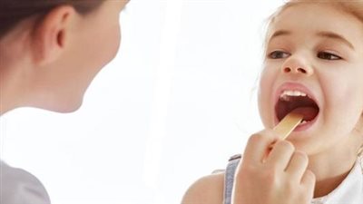 مدة التهاب الحلق الفيروسي والبكتيريا وكورونا.. احذر 4 أعراض خطيرة