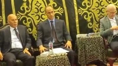 جمال مبارك يقدم واجب العزاء في وفاة شقيق فريد الديب |صور