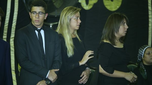 ريم مصطفى مع أبنائها