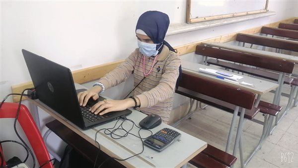 الطالبة ملك رمضان