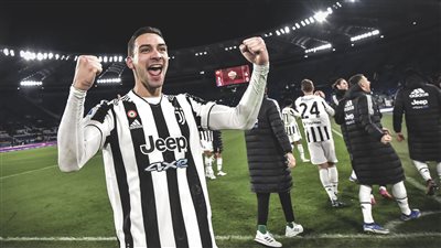 رسميًا.. يوفنتوس يمدد عقد ماتيا دي شيليو حتى عام 2025