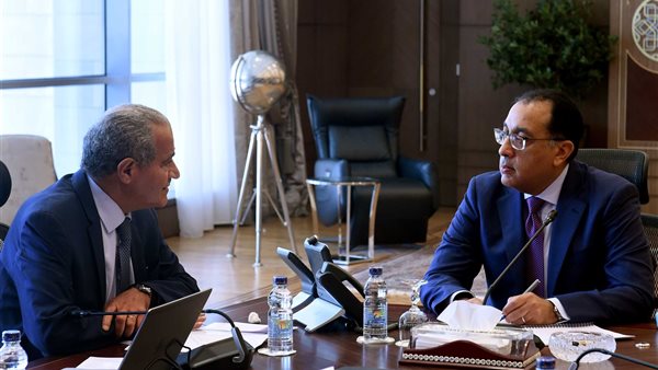 رئيس الوزراء ووزير