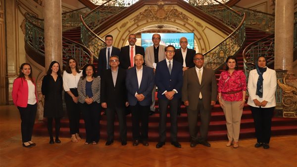 جامعة عين شمس 