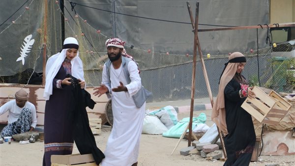 العرض المسرحي قوافل