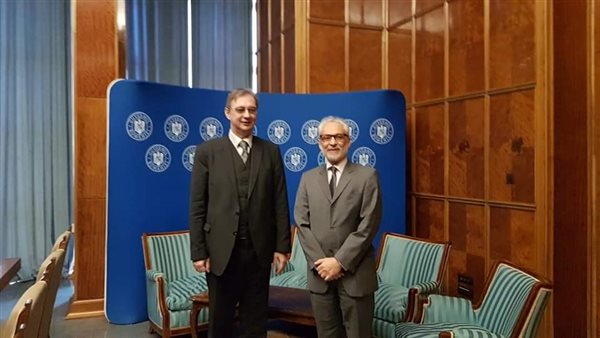 السفير المصري ومستشار