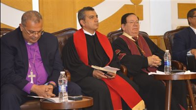 محافظ بورسعيد: الوحدة الوطنية بين أبناء مصر تساهم فى تحقيق الرخاء والتنمية والاستقرار