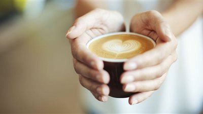  تؤثر على صحة القلب.. مخاطر الإفراط في تناول مشروبات غنية بالكافيين | تقرير