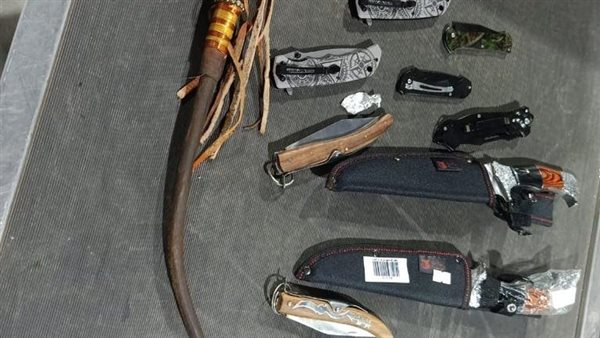  أسلحة بيضاء وكرباج