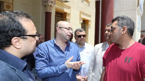 محافظ بني سويف وأحد