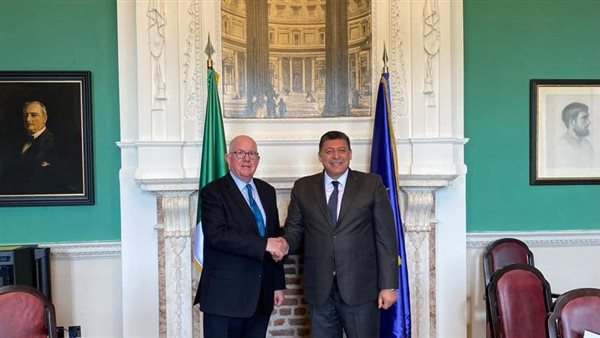 السفير المصري ورئيس