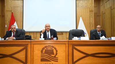 برعاية وزير المالية.. محافظ قنا يفتتح فعاليات ورشة عمل منظومة ميكنة مرتبات العاملين