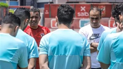 تفاصيل جلسة قمصان مع لاعبي الأهلي قبل مباراة القمة