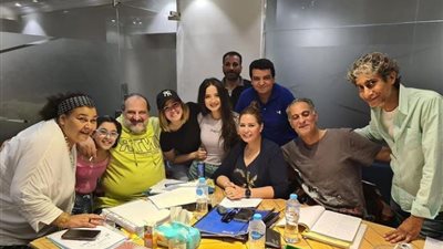 صابرين تعلن انطلاق مسلسلها الجديد أعمل إيه مع خالد الصاوي | صورة