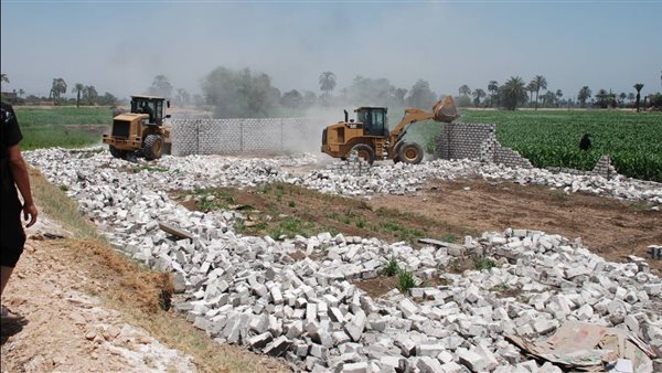 التعدي على الاراضي