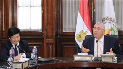 وزير الزراعة يبحث مع الفاو جهود مصر في مكافحة دودة الحشد الخريفية