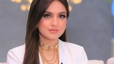 ياسمين عز عن شائعة هجومها على أحمد موسى: هل الكياتة والملاك الأبيض هيقول الكلام دا؟