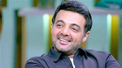 رحلة من العطاء.. عمرو محمود ياسين يعلن دعمه لـ أشرف زكي في انتخابات المهن التمثيلية