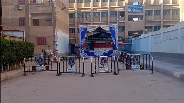 تجهيز مقار امتحانات