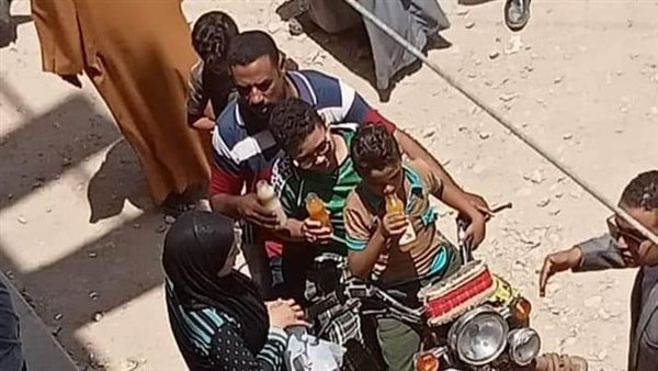 المتهمة أثناء تمثيل