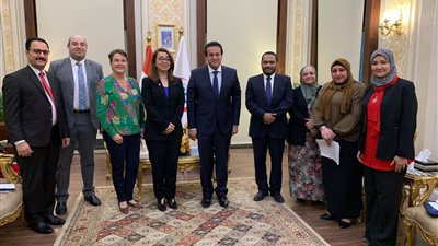 خالد عبد الغفار ووفد أممي يبحثان سبل التعاون في مكافحة تعاطي المخدرات والإيدز 