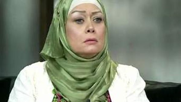 الفنانة هالة فاخر