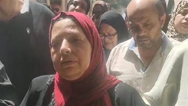 أسرة فتاة المنصورة