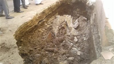 هبوط جزئي محدود بأحد شوارع قرية زاوية المصلوب ببني سويف 