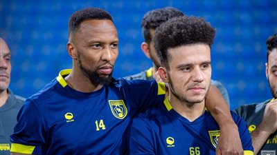 مصطفى فتحي يقود هجوم التعاون أمام الشباب في الدوري السعودي