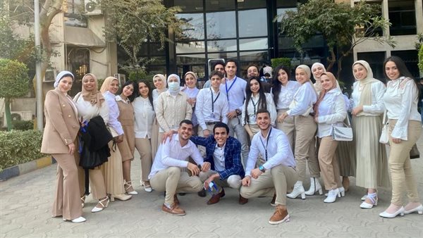 طلاب إعلام القاهرة