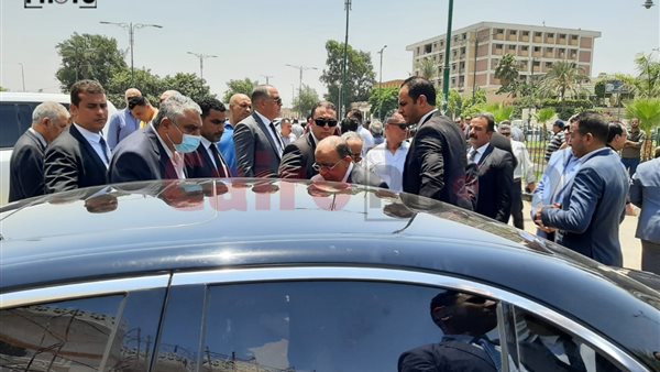 وزير التنمية المحلية