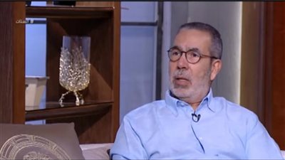 سائق المنتج مدحت العدل يتعرض لحادثة تصادم بالساحل الشمالي