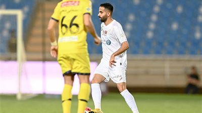 مصطفى فتحي يشارك في تعادل التعاون أمام الشباب بالدوري السعودي