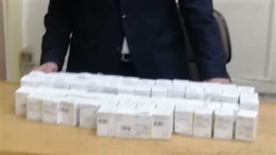 جمارك مطار القاهرة تضبط محاولة تهريب أدوية لعلاج الأورام السرطانية 